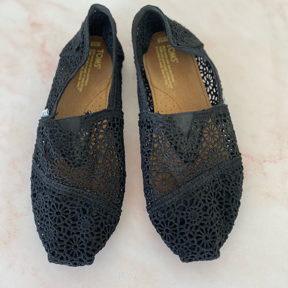 Toms Black Lace Loafers